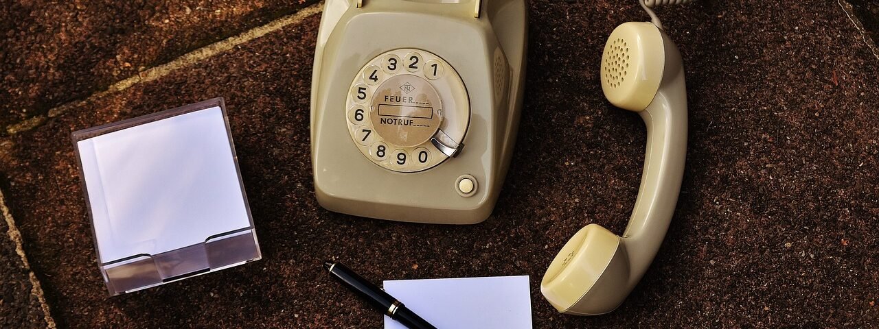 old phone, 60s, 70s-1742851.jpg