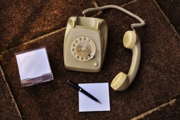 old phone, 60s, 70s-1742851.jpg